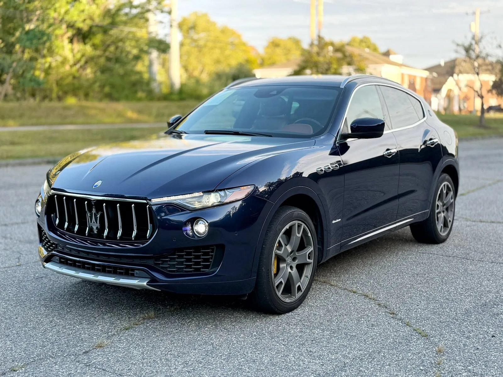 Used 2018 Maserati Levante GranLusso AWD/4WD image 52
