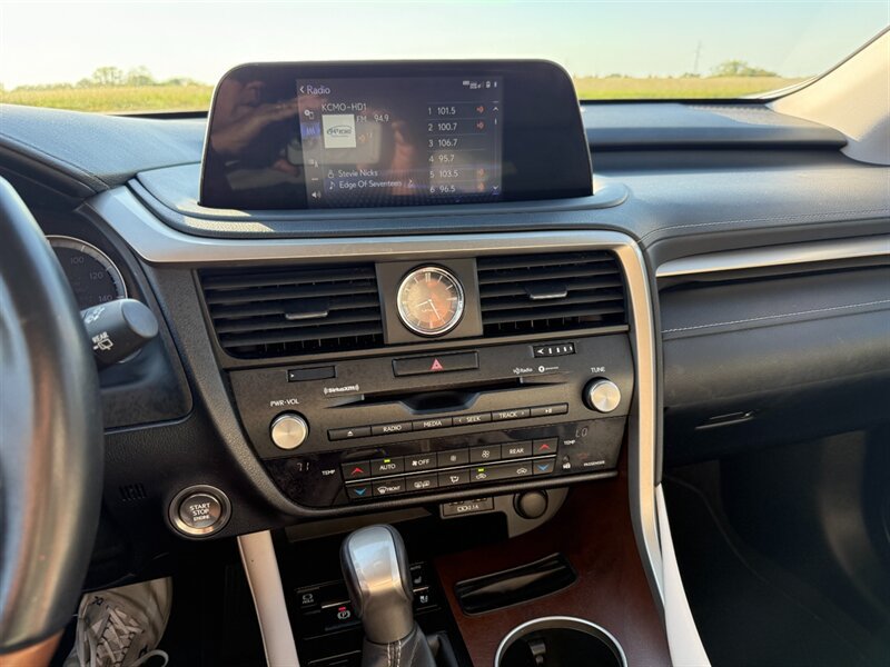 Used 2020 Lexus RX 350L FWD w/ Premium Package image 16