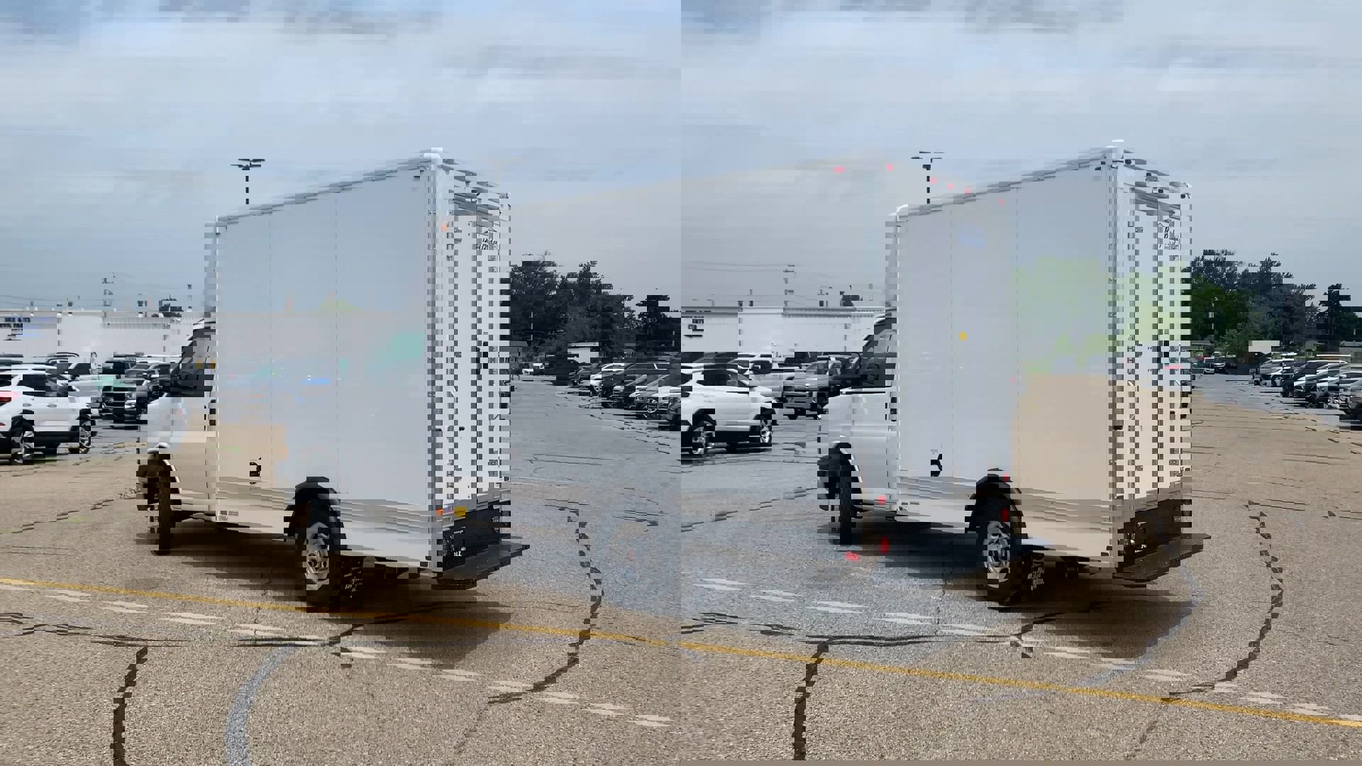 New 2025 GMC Savana 3500 1WT w/ Power Convenience Package image 30