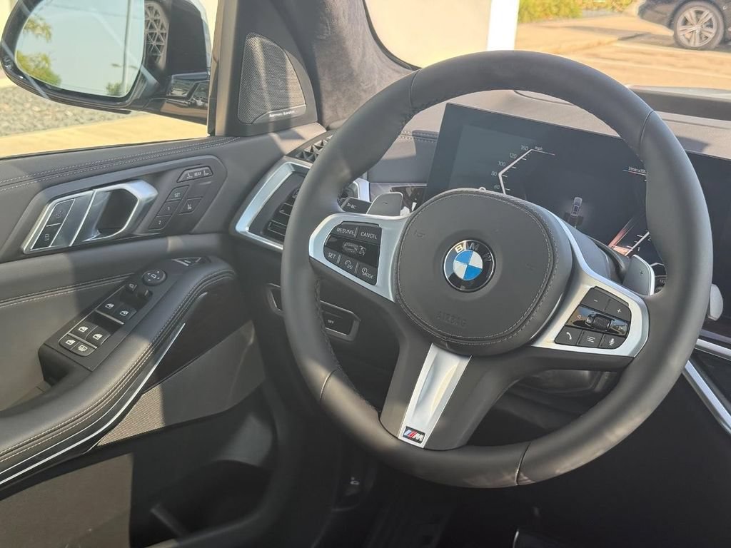 New 2027 BMW X7 xDrive40i w/ M Sport Package AWD/4WD image 10