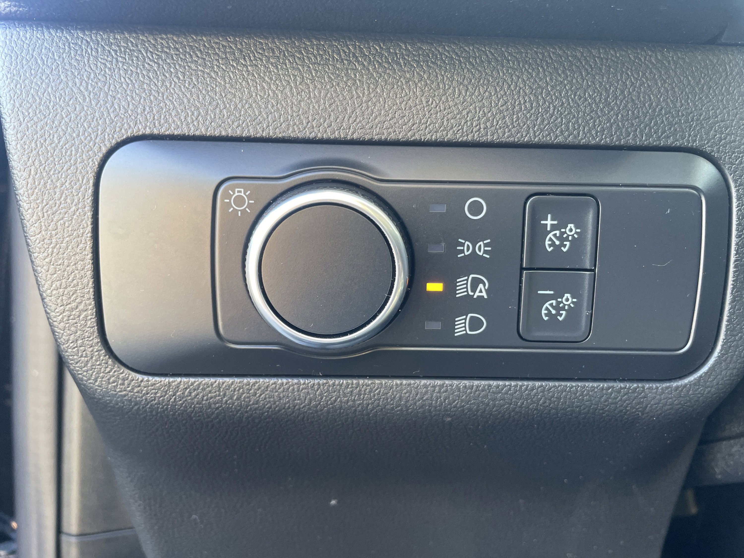 Used 2022 Ford Escape SE image 16