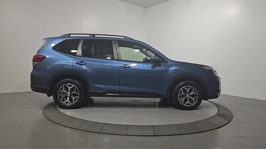 Used 2020 Subaru Forester Premium AWD/4WD image 7
