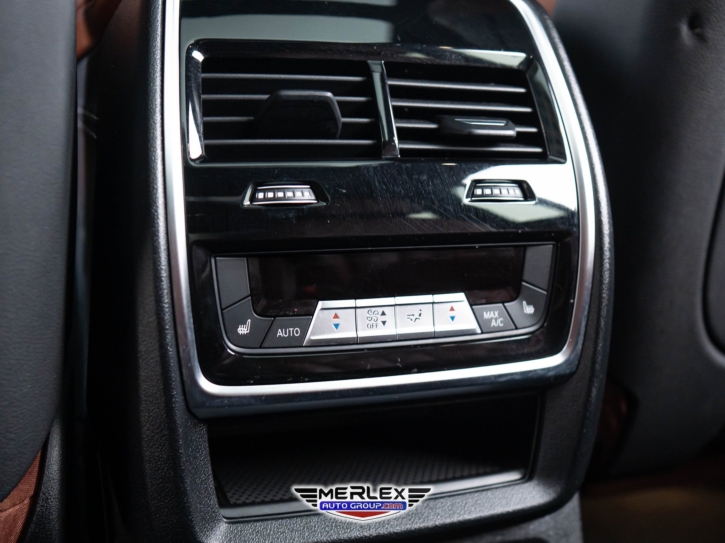 Used 2020 BMW X7 M50i image 22