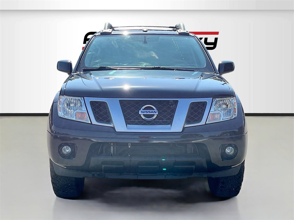 Used 2021 Nissan Frontier PRO-4X w/ Pro-4x Utility Package image 2