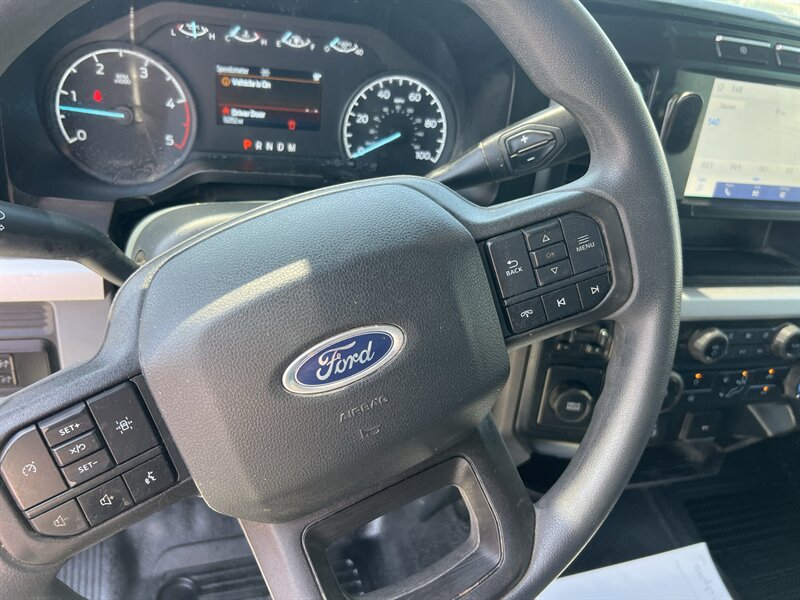 Used 2023 Ford F550 Luxury RWD image 17