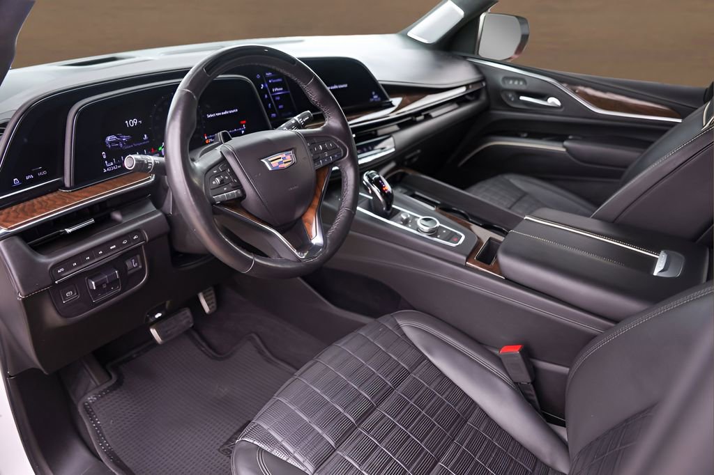 Certified 2023 Cadillac Escalade ESV Sport Platinum w/ LPO, ONYX Package AWD/4WD image 10