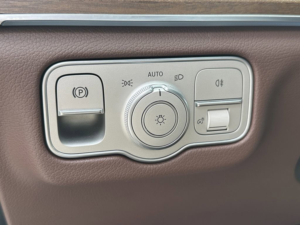Certified 2025 Mercedes-Benz GLE 350 4MATIC image 36