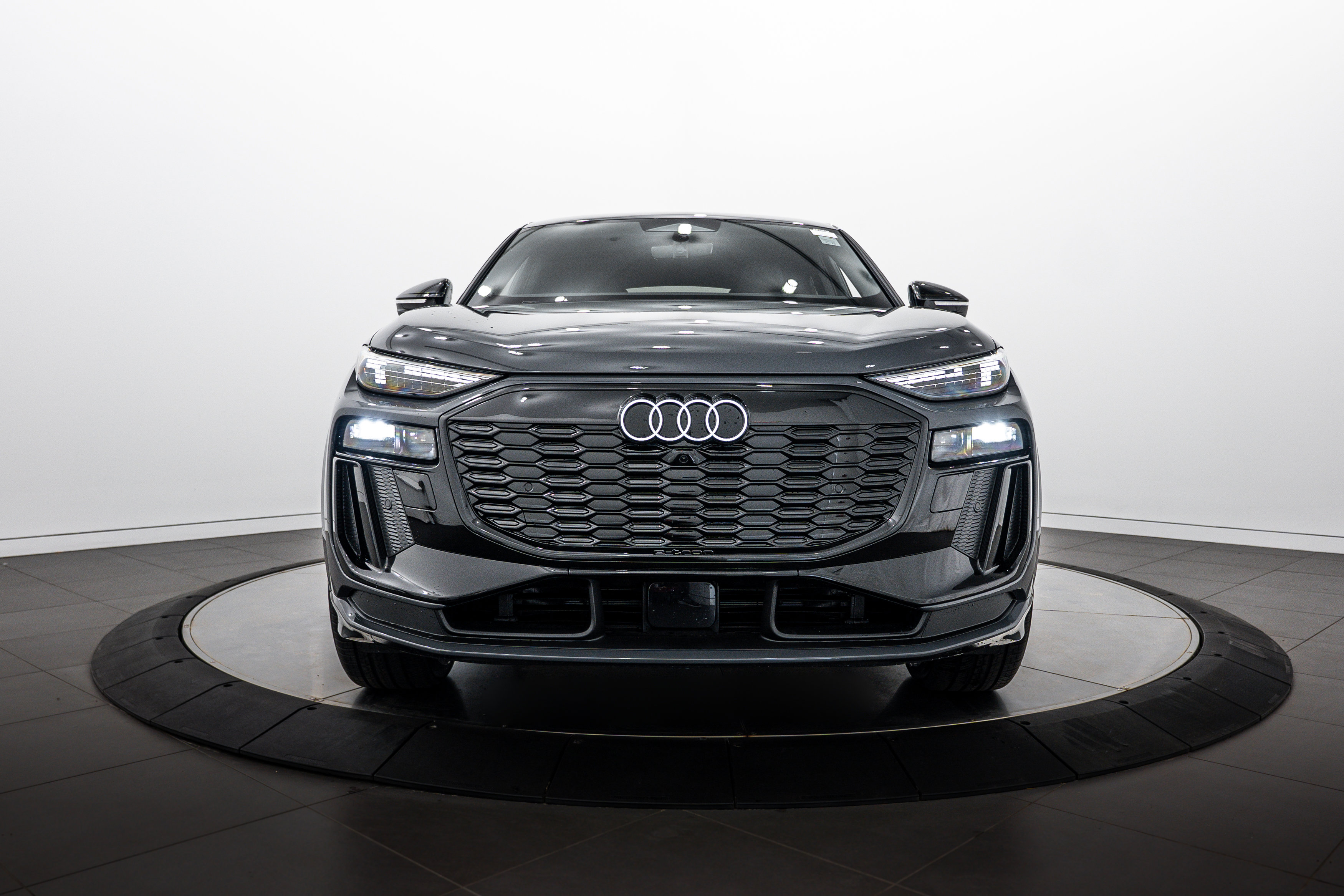 New 2027 Audi Q6 e-tron Premium Plus AWD/4WD image 25