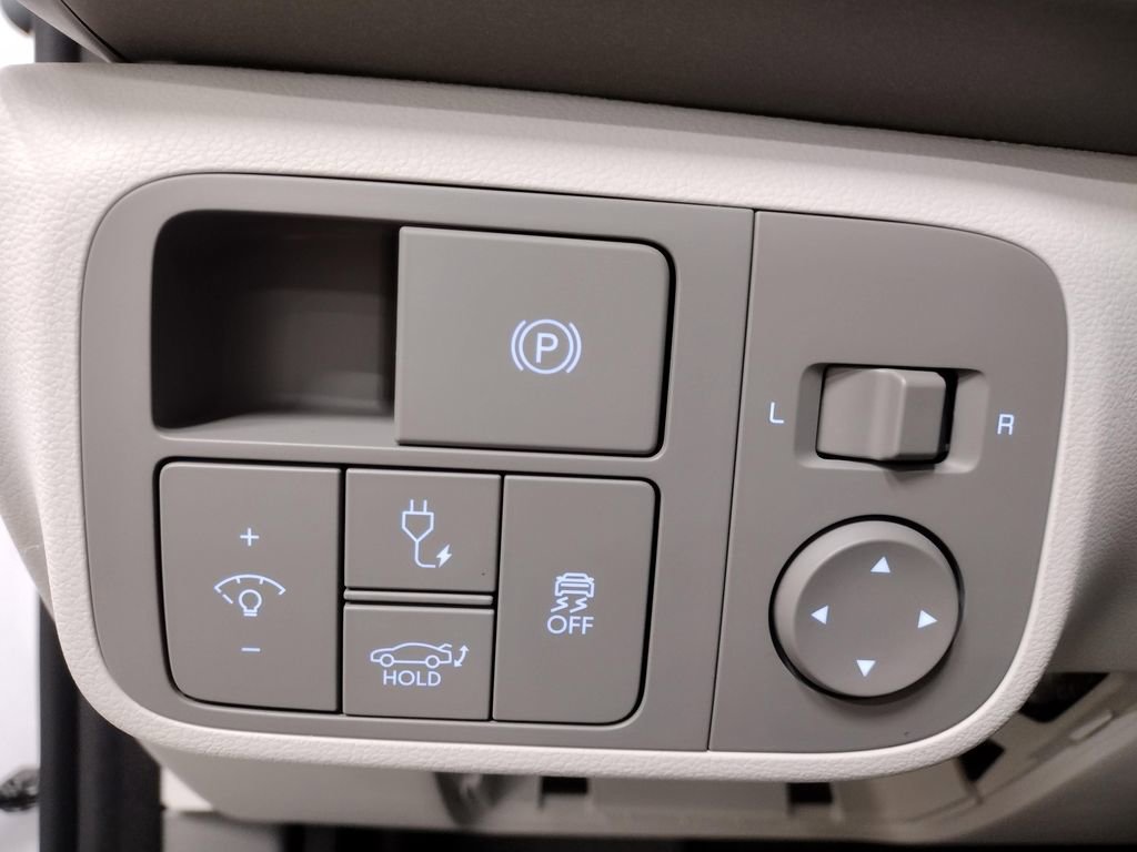 Certified 2025 Hyundai Ioniq 6 SEL image 23