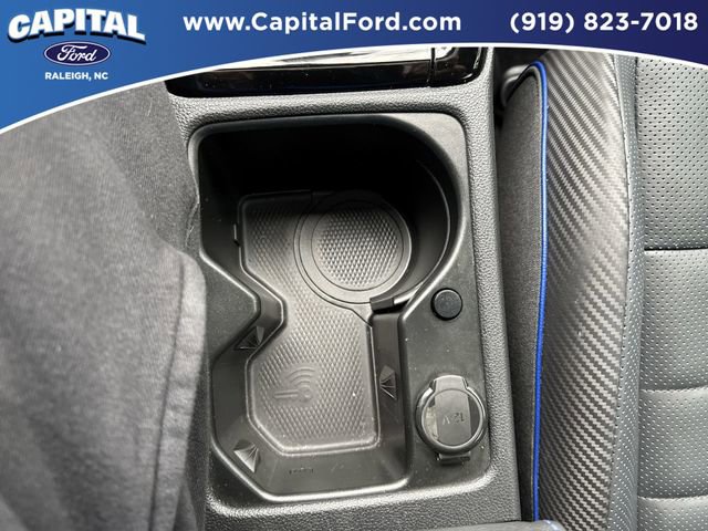 Used 2024 Volkswagen Golf R image 31