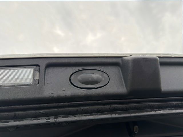 Used 2024 Rivian R1S Adventure image 21