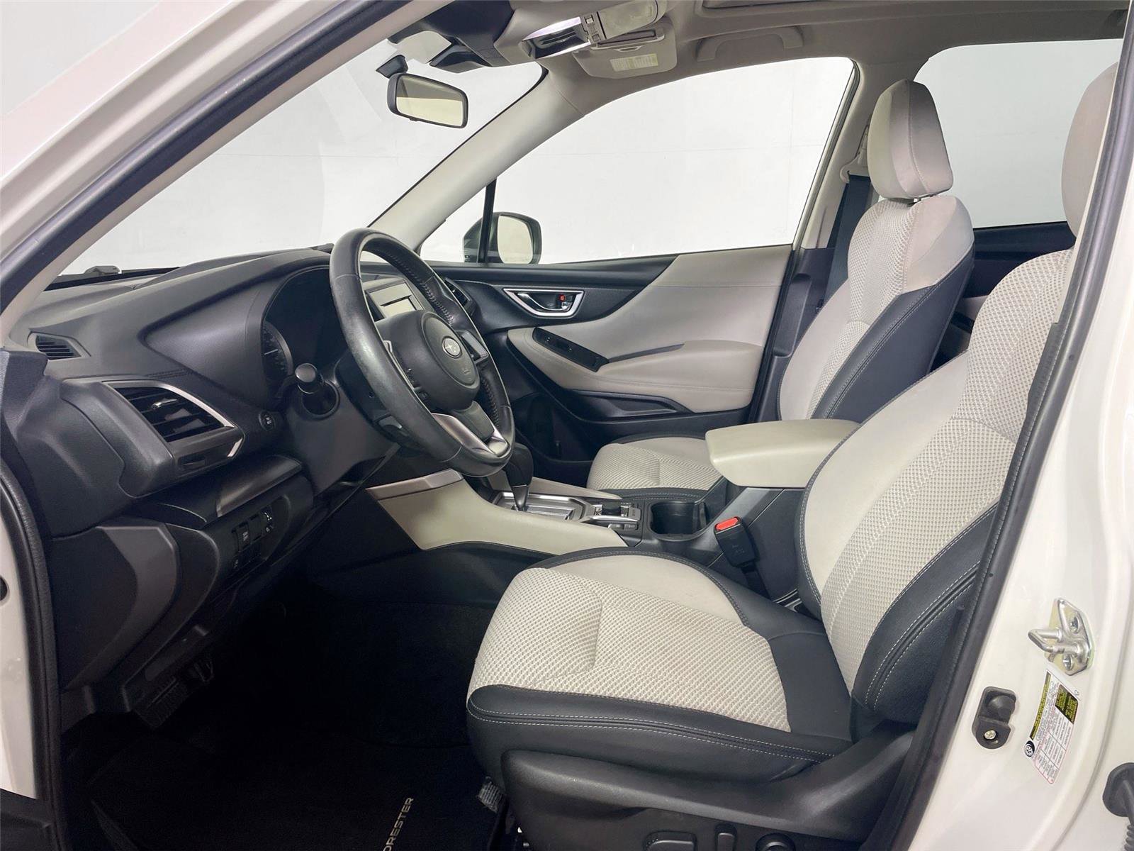 Used 2023 Subaru Forester Premium AWD/4WD image 5