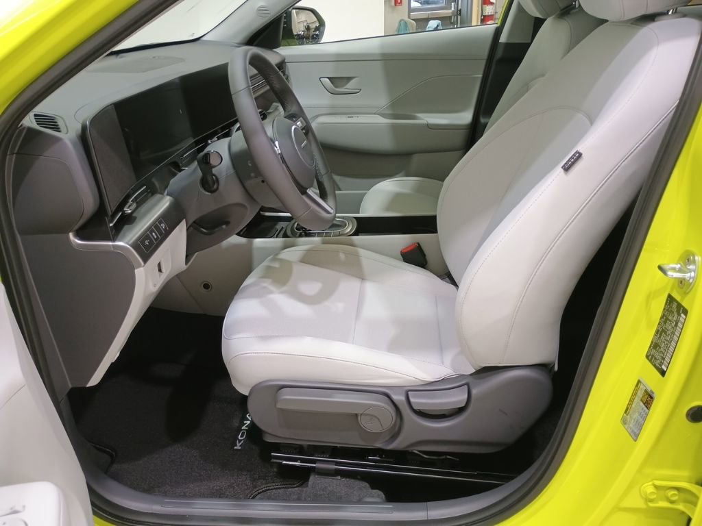 New 2026 Hyundai Kona SEL Sport AWD/4WD image 12