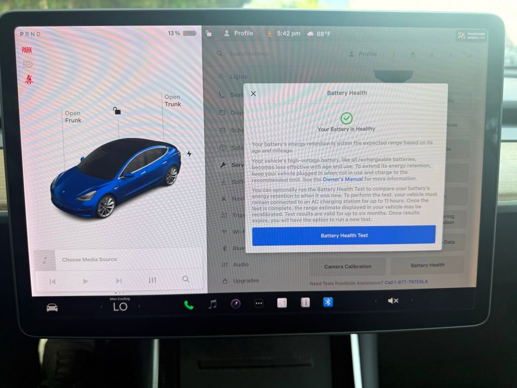 Used 2019 Tesla Model 3 Mid Range RWD image 11