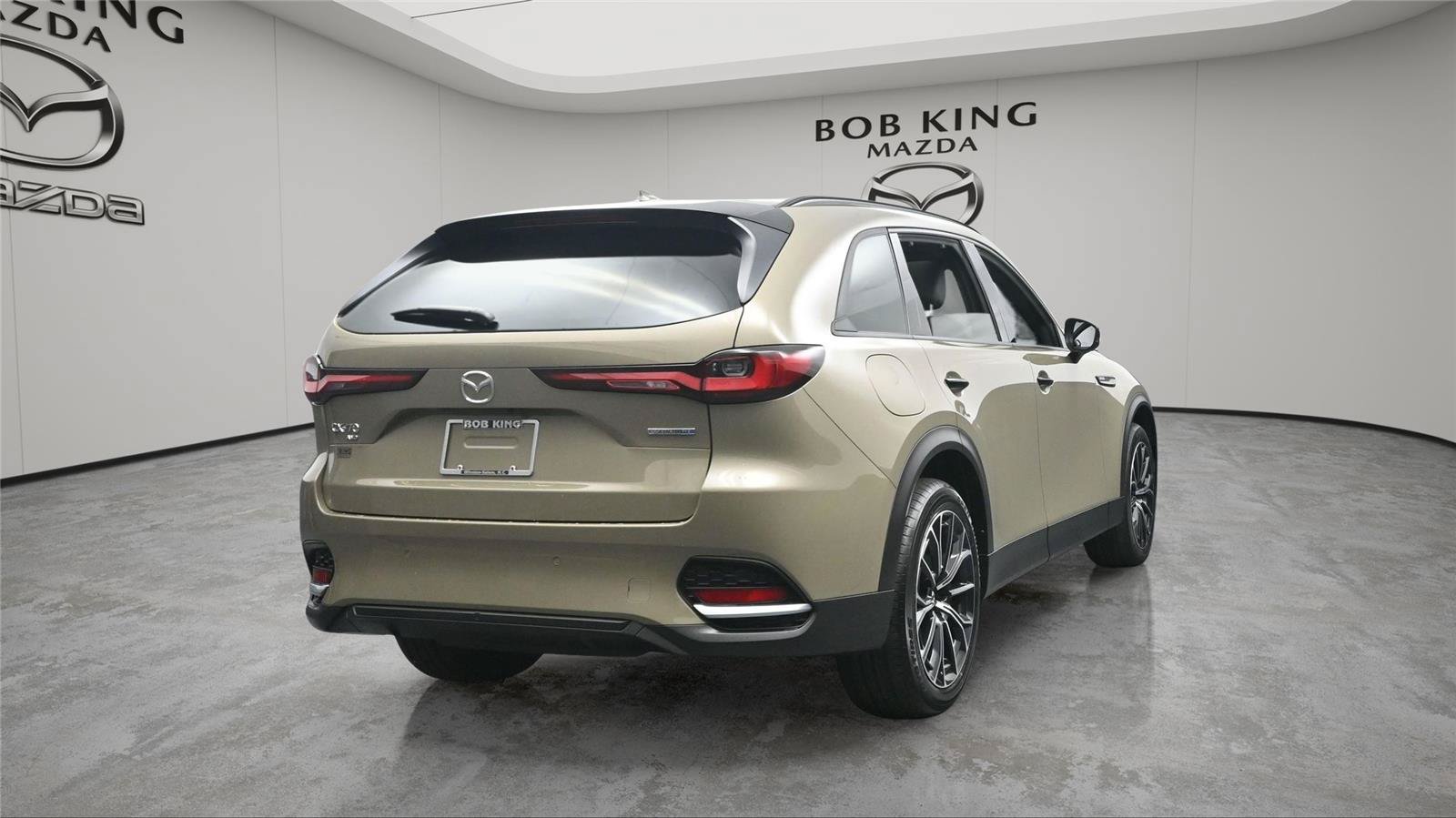 New 2025 MAZDA CX-70 Plug-In Hybrid w/ Premium Plus AWD/4WD image 10