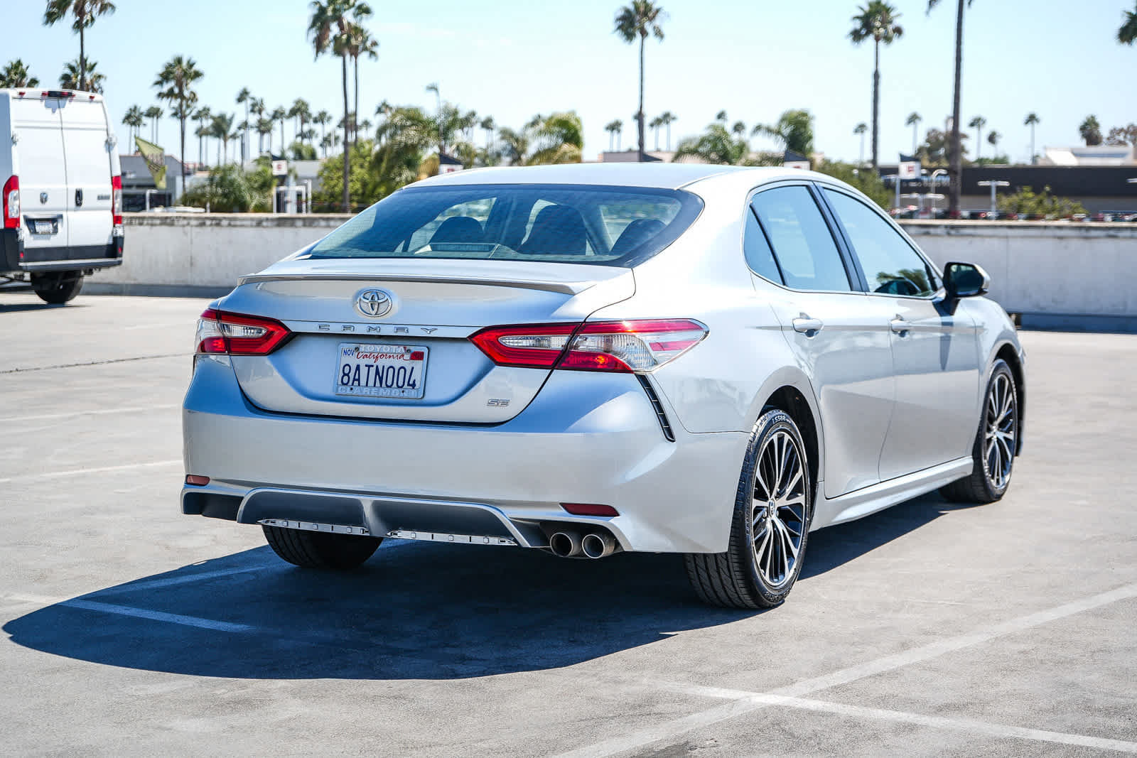 Used 2018 Toyota Camry SE FWD image 7