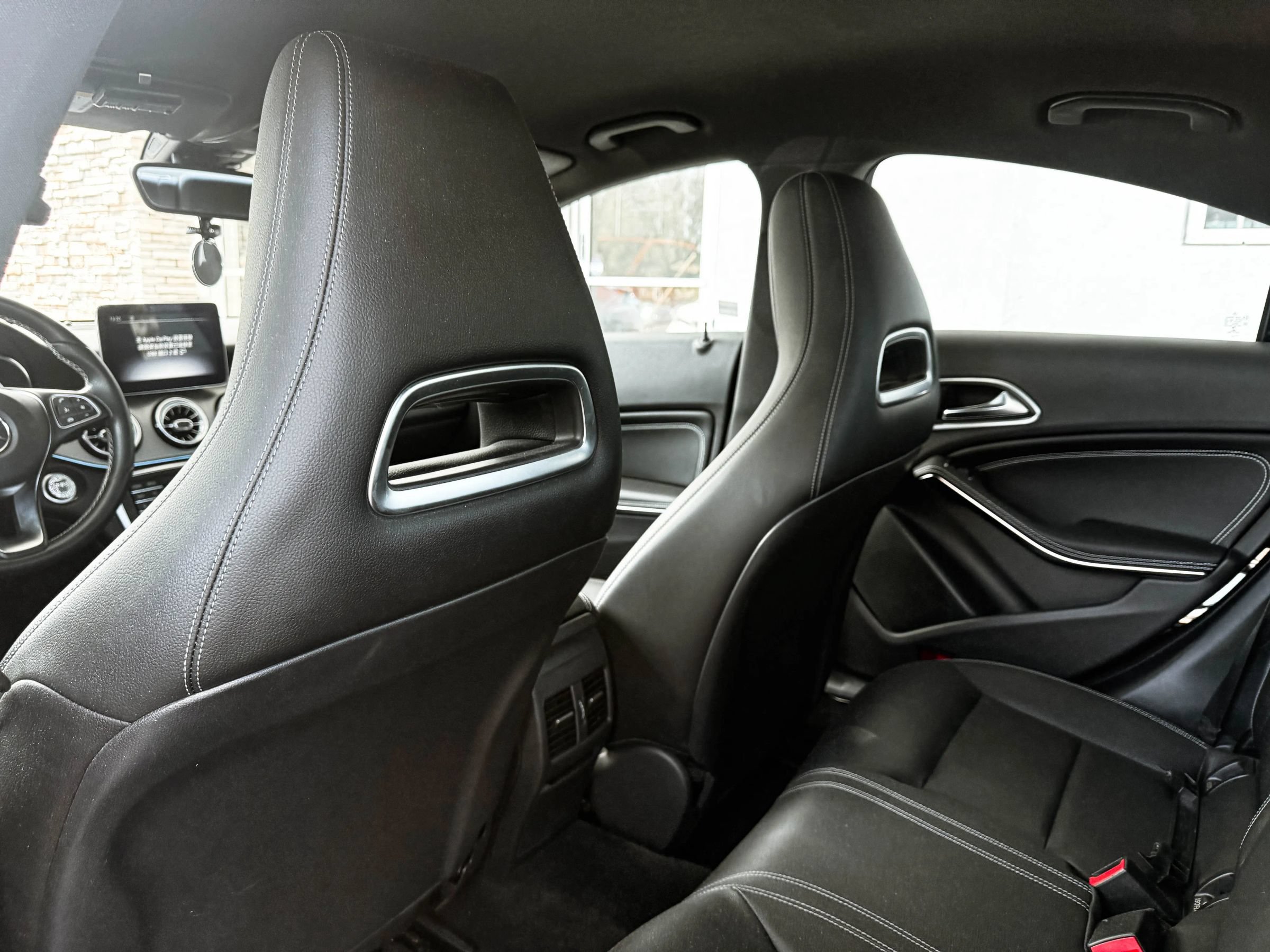 Used 2018 Mercedes-Benz CLA 250 image 24