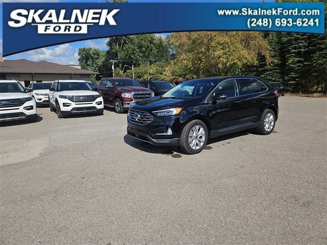Certified 2022 Ford Edge Titanium w/ Equipment Group 301A