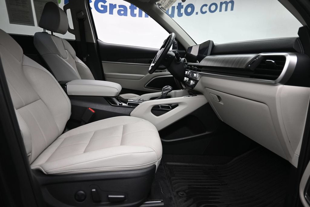 Used 2023 Kia Telluride EX FWD image 9
