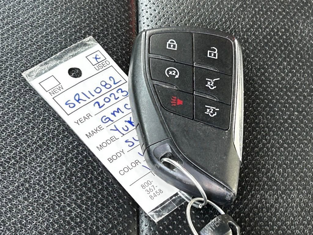Used 2023 GMC Yukon SLT image 48