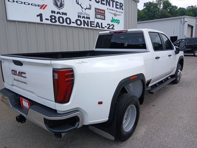Used 2026 GMC Sierra 3500 Pro AWD/4WD image 3