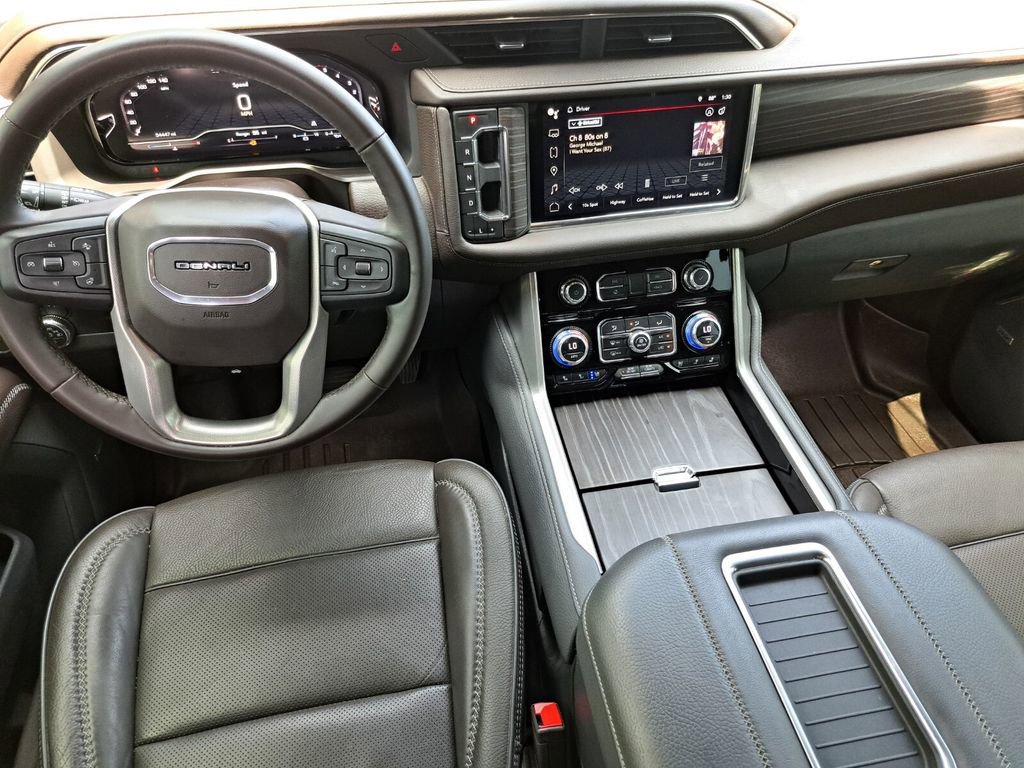 Used 2023 GMC Yukon Denali RWD image 19