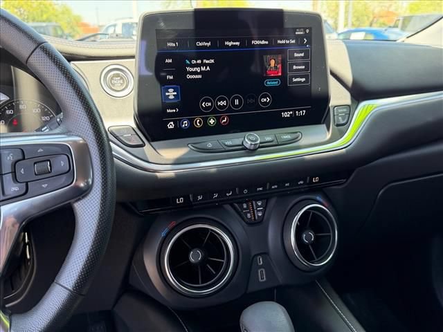 Used 2023 Chevrolet Blazer LT AWD/4WD image 19