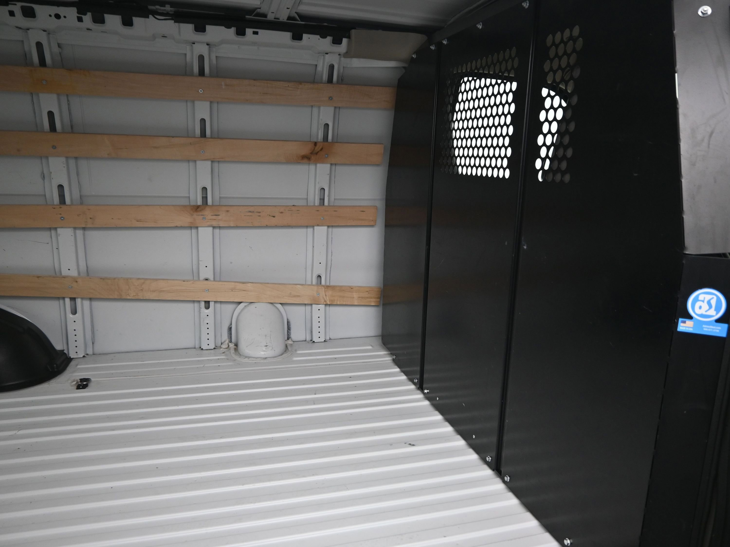 Used 2024 GMC Savana 2500 w/ Driver Convenience Package image 13