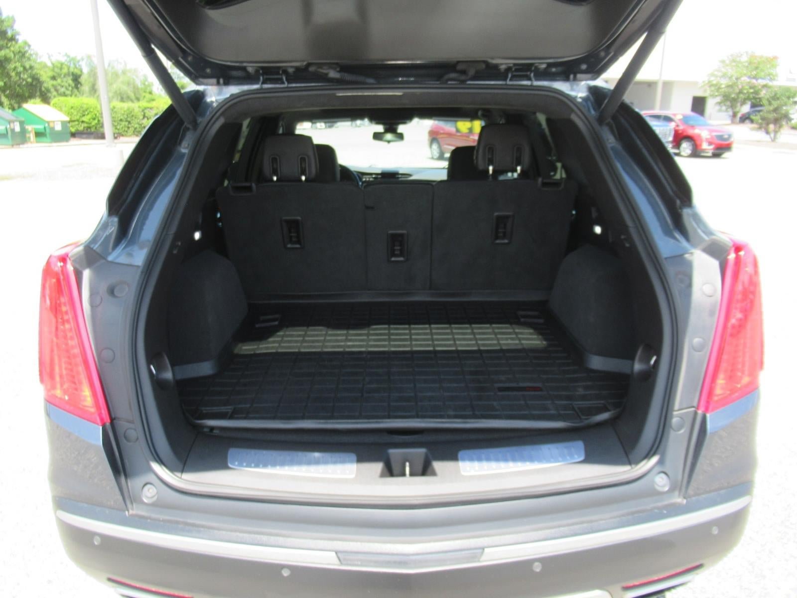 Used 2019 Cadillac XT5 Platinum AWD/4WD image 37