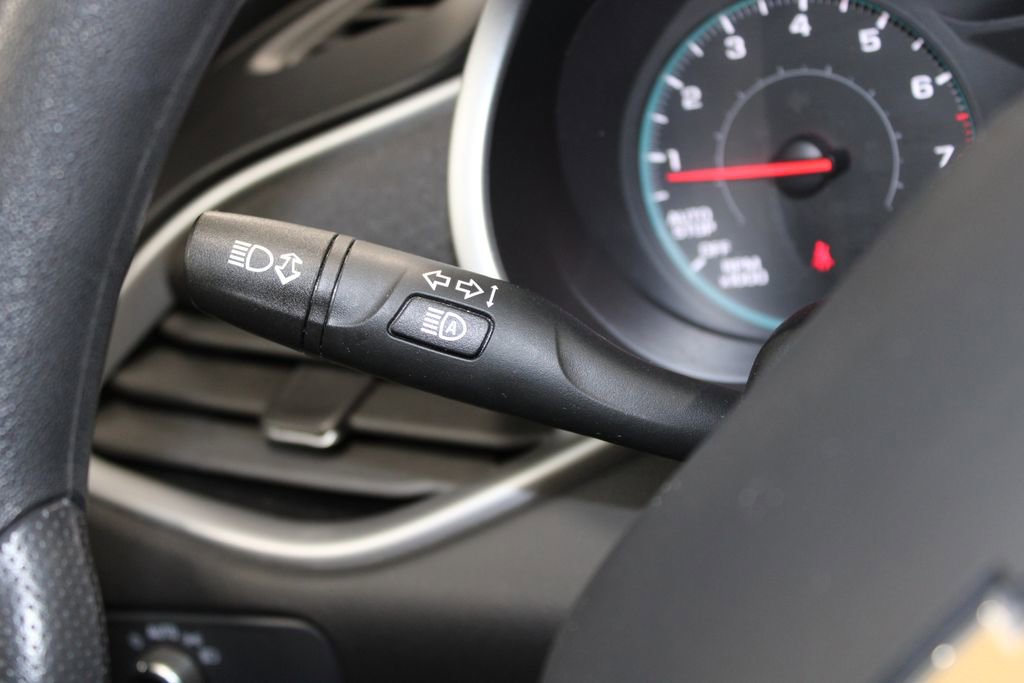 Used 2024 Chevrolet Malibu LT FWD image 36