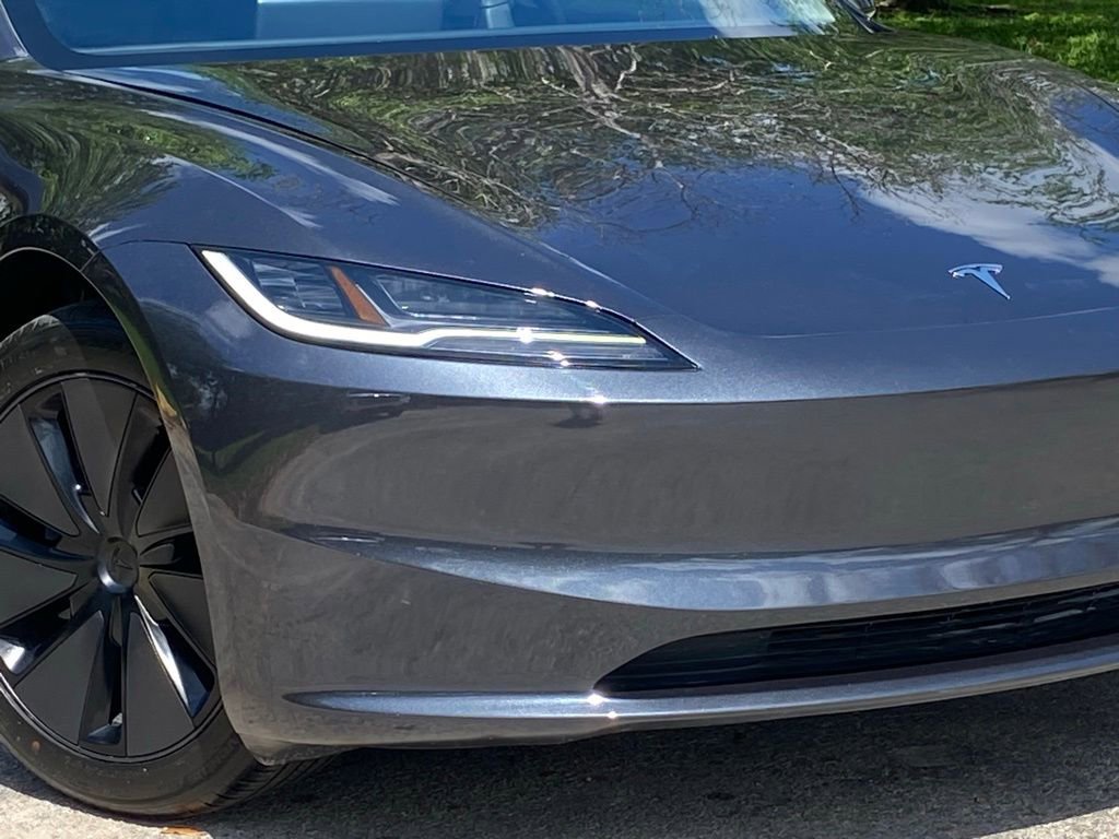 Used 2024 Tesla Model 3 Standard Range image 10