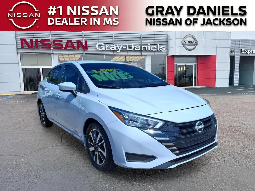 New 2025 Nissan Versa SV w/ Trunk Package FWD 360° Tour