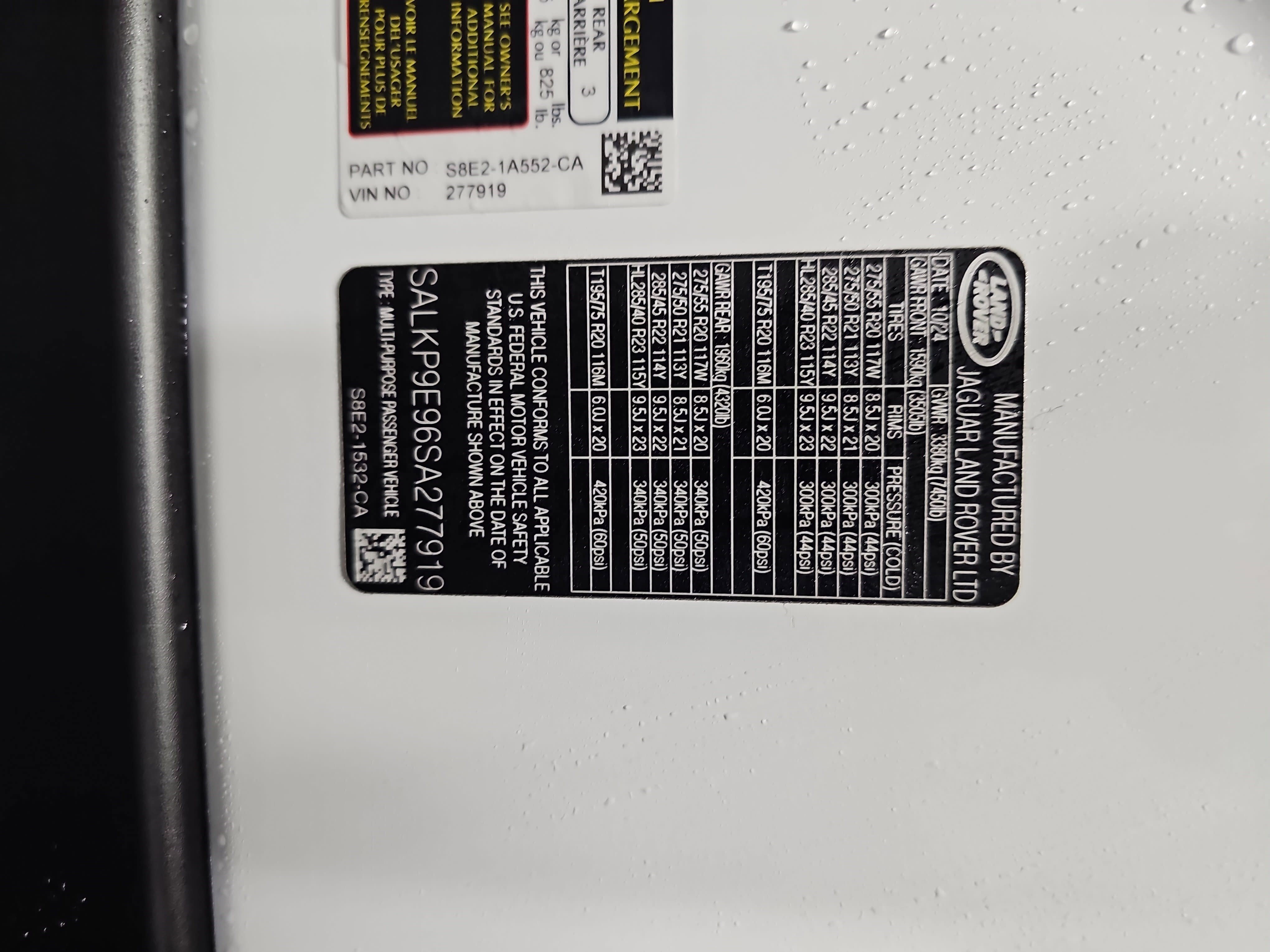 Used 2025 Land Rover Range Rover SE image 39