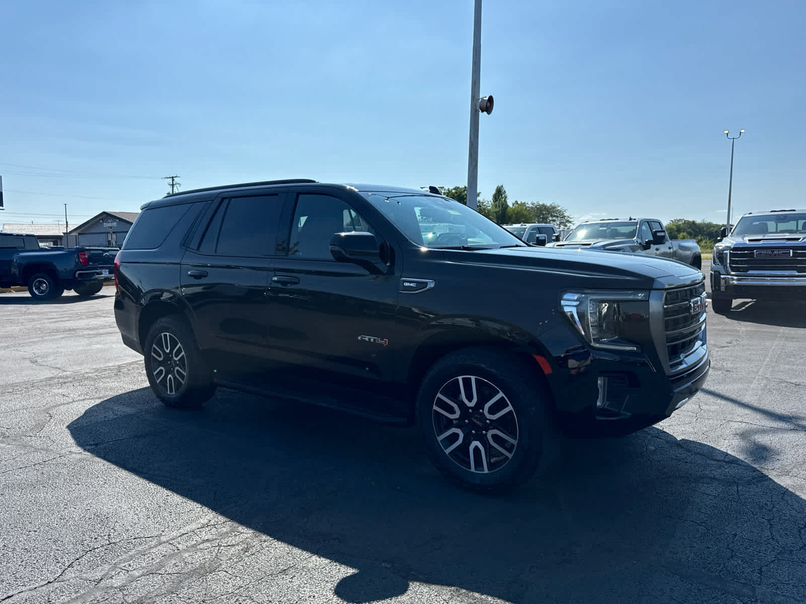 Certified 2023 GMC Yukon AT4 w/ Max Trailering Package AWD/4WD image 7