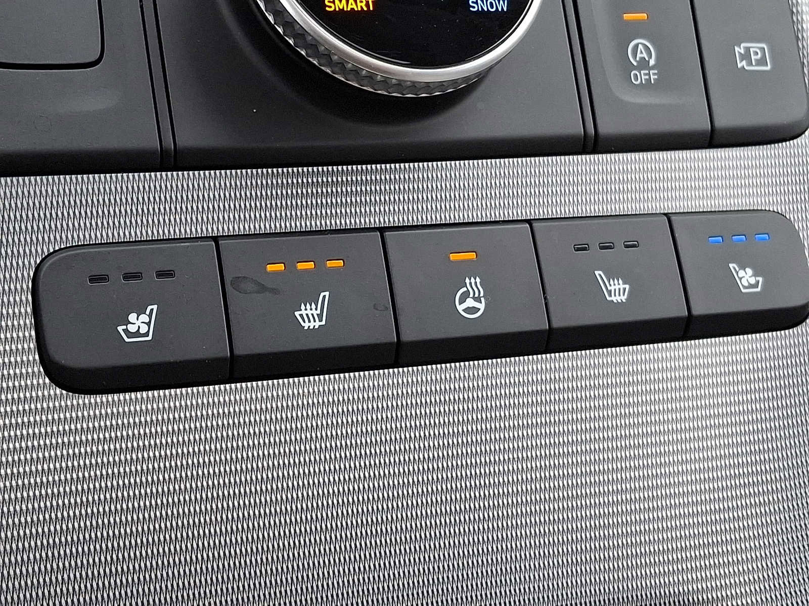 Used 2023 Hyundai Palisade Calligraphy image 23