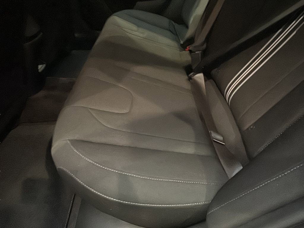 Certified 2025 Hyundai Elantra SEL image 12