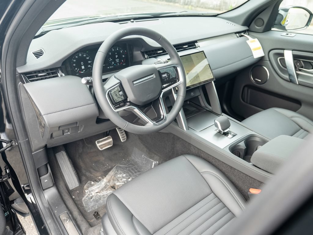 New 2026 Land Rover Discovery Sport Landmark AWD/4WD image 11
