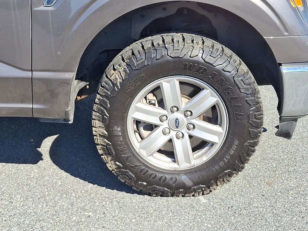 Used 2022 Ford F150 XLT w/ Trailer Tow Package image 8