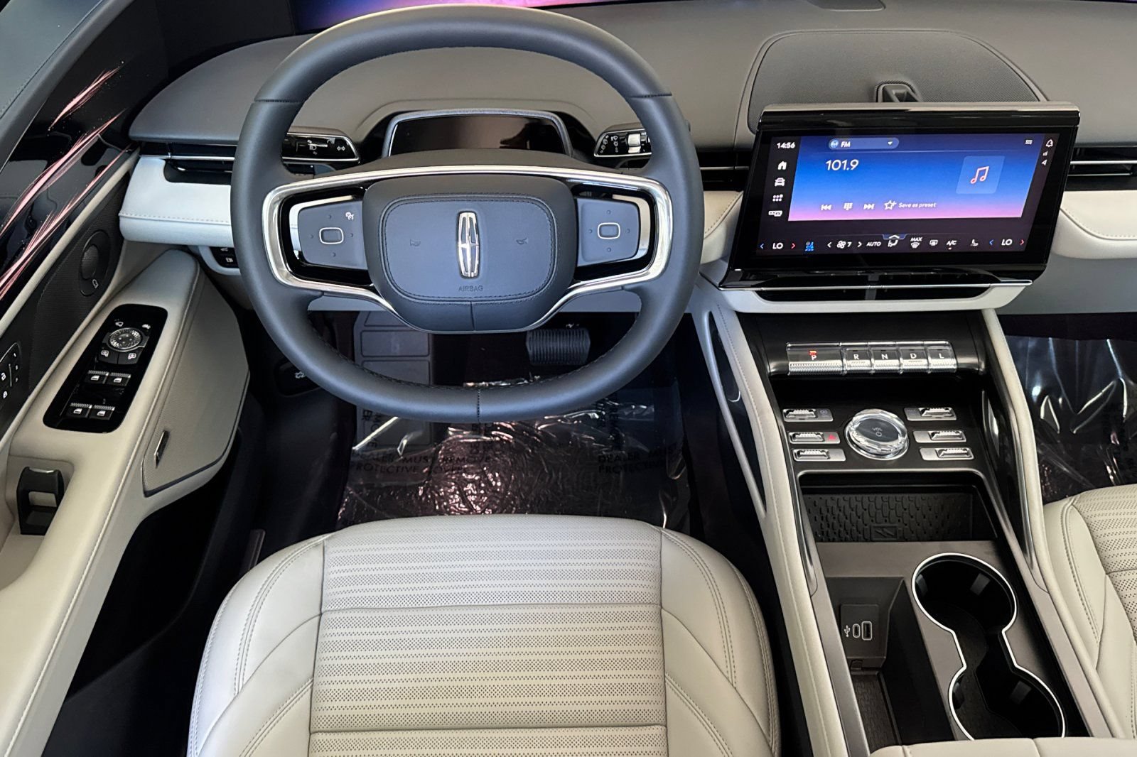 New 2026 Lincoln Nautilus Reserve w/ Jet Appearance Package AWD/4WD image 11