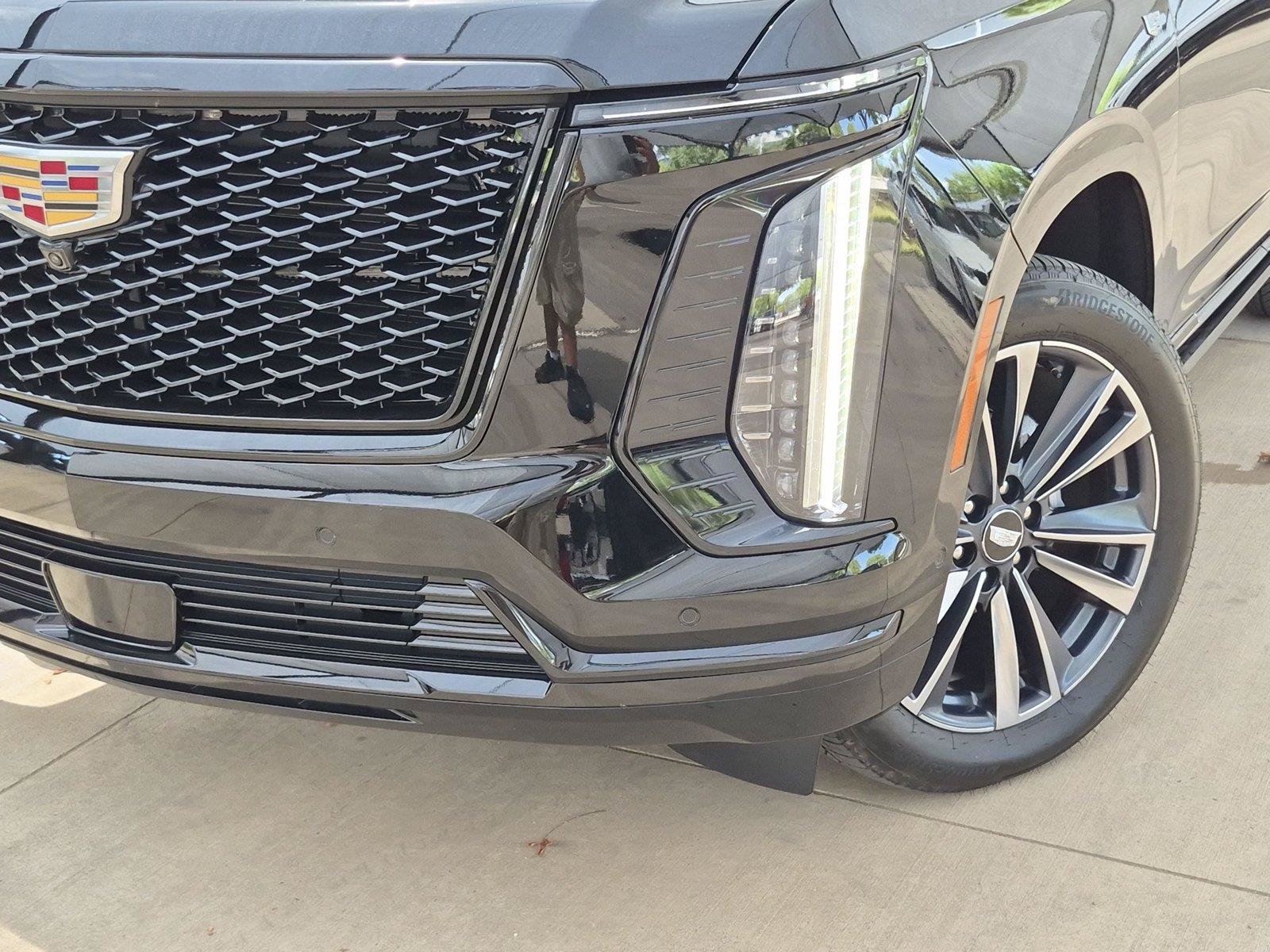 Used 2025 Cadillac Escalade Sport w/ Touring Package AWD/4WD image 7