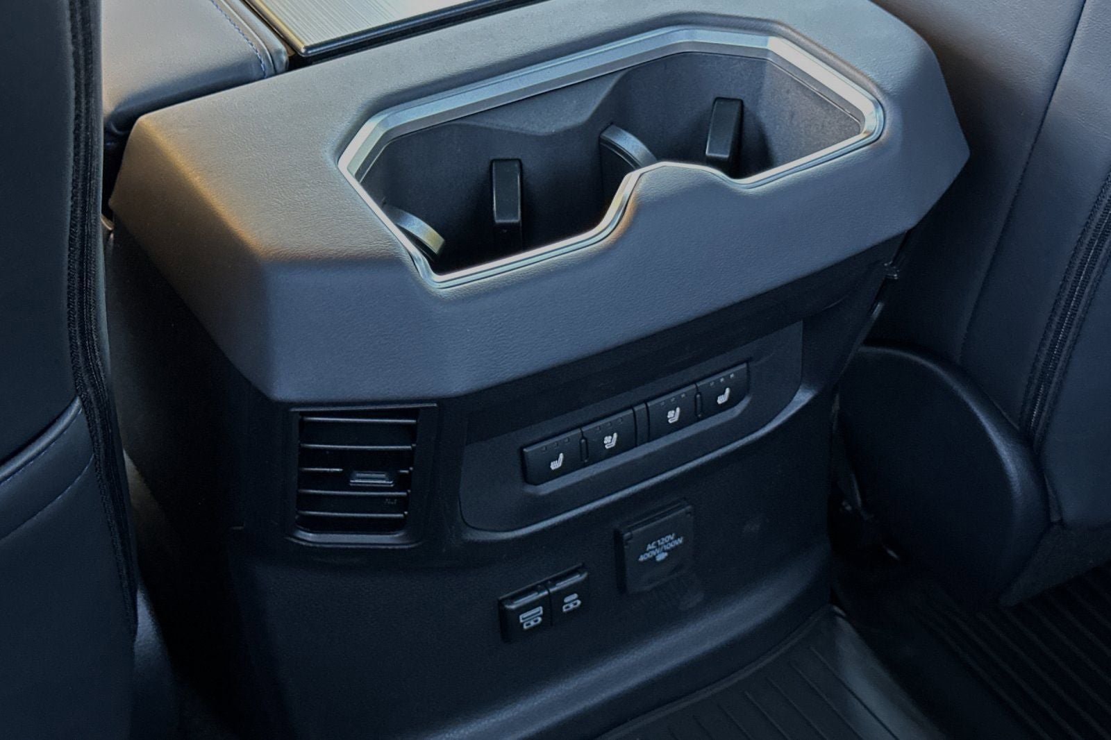 New 2025 Toyota Tundra Platinum image 13