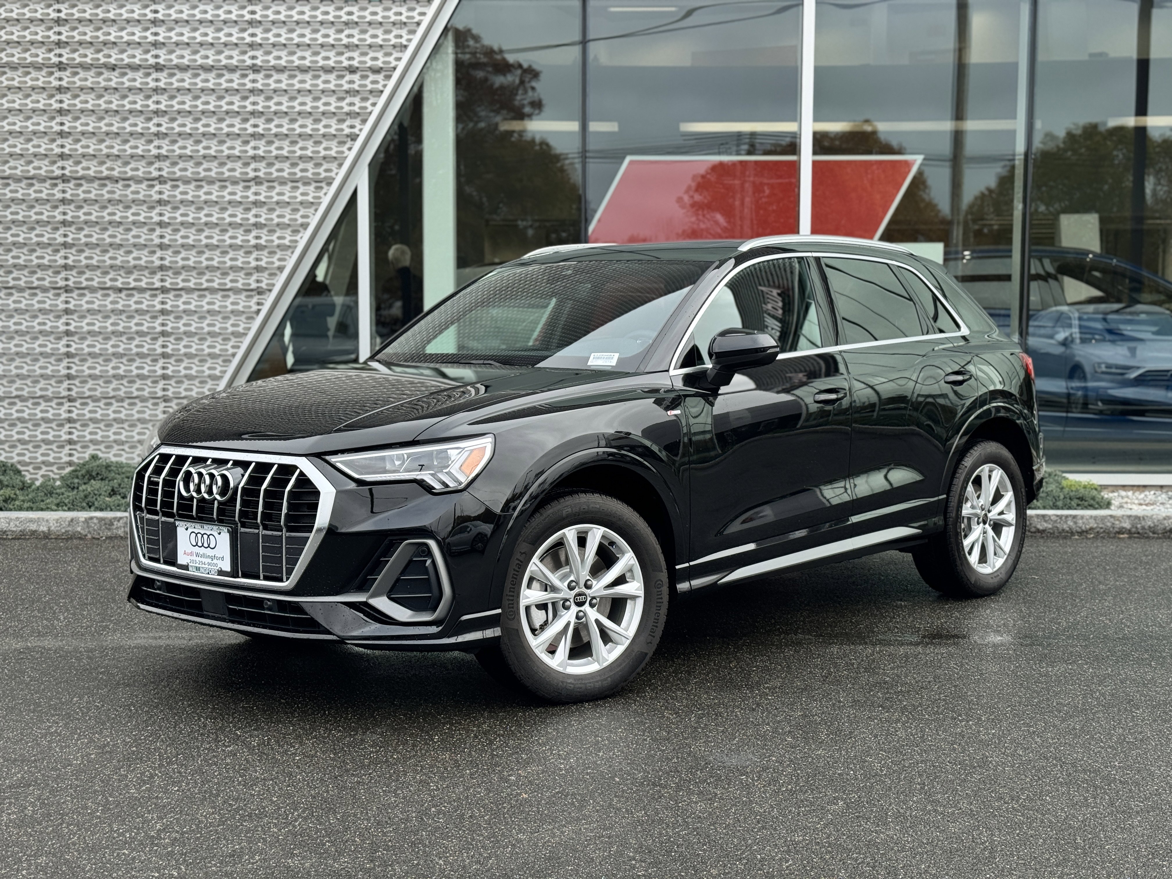 New 2025 Audi Q3 2.0T Premium image 1