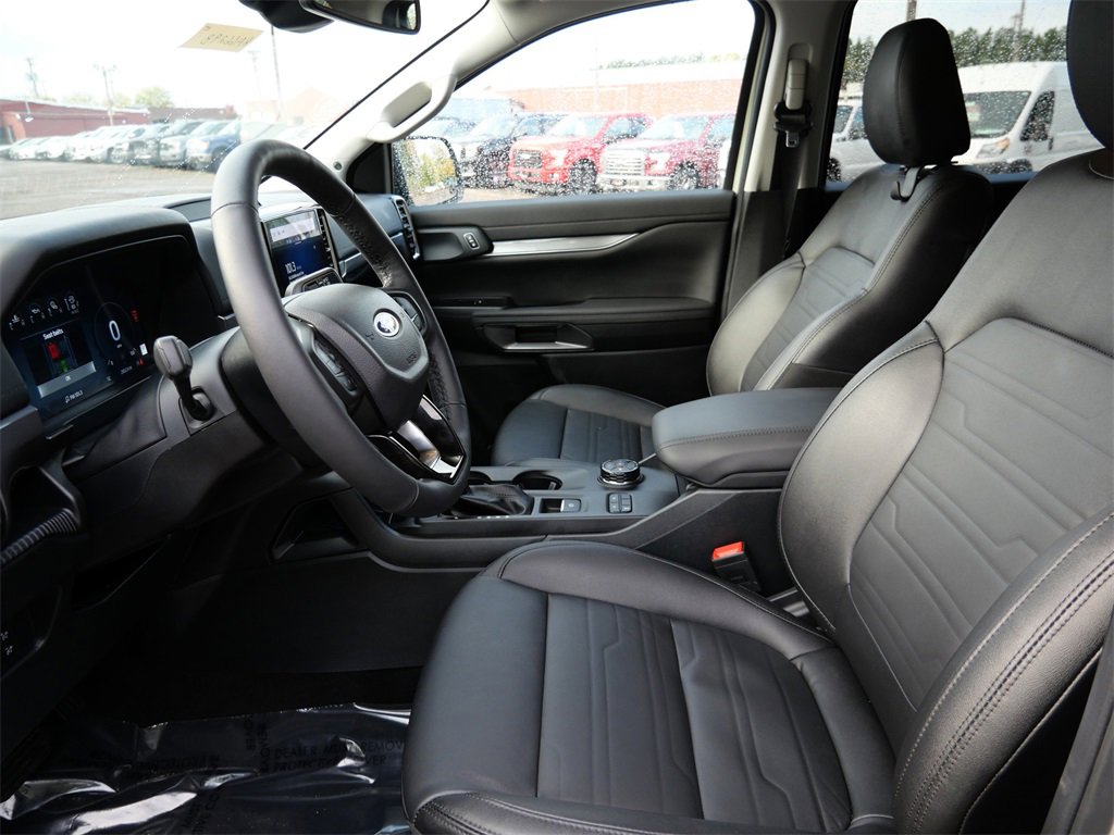 Certified 2025 Ford Ranger Lariat w/ Black Appearance Package image 15