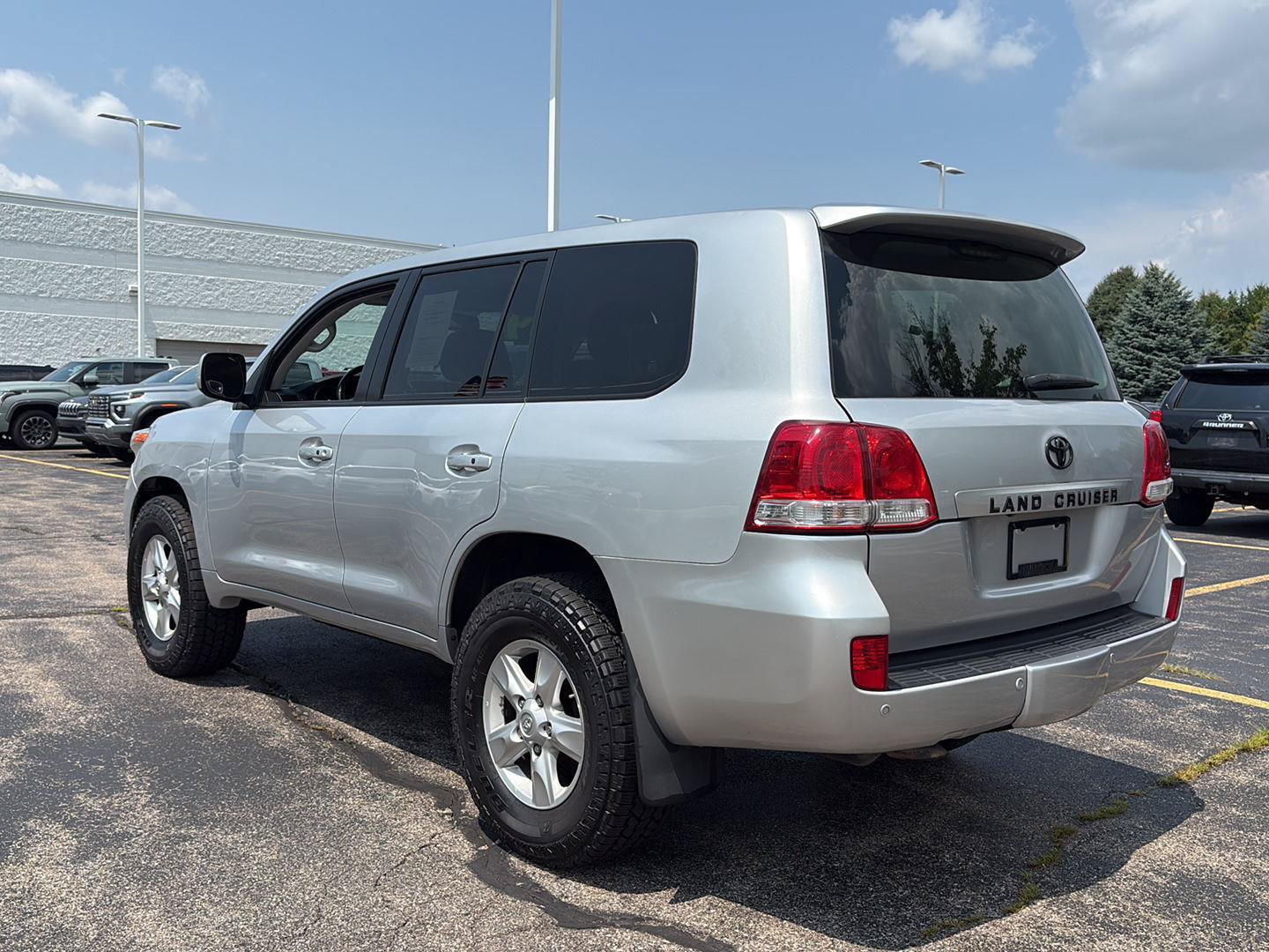 Used 2009 Toyota Land Cruiser w/ Upgrade Pkg AWD/4WD image 6