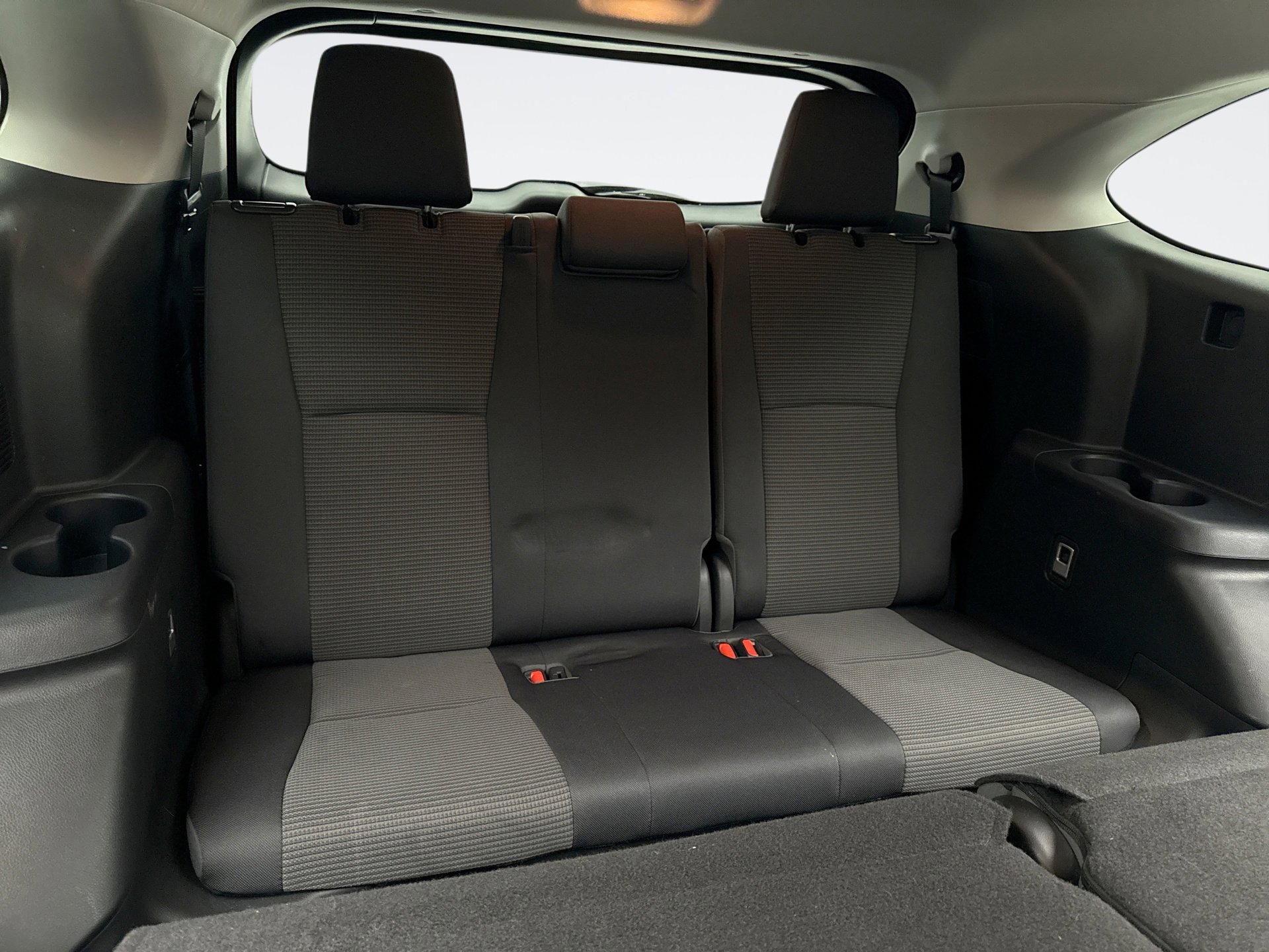 Used 2023 Toyota Highlander L image 21