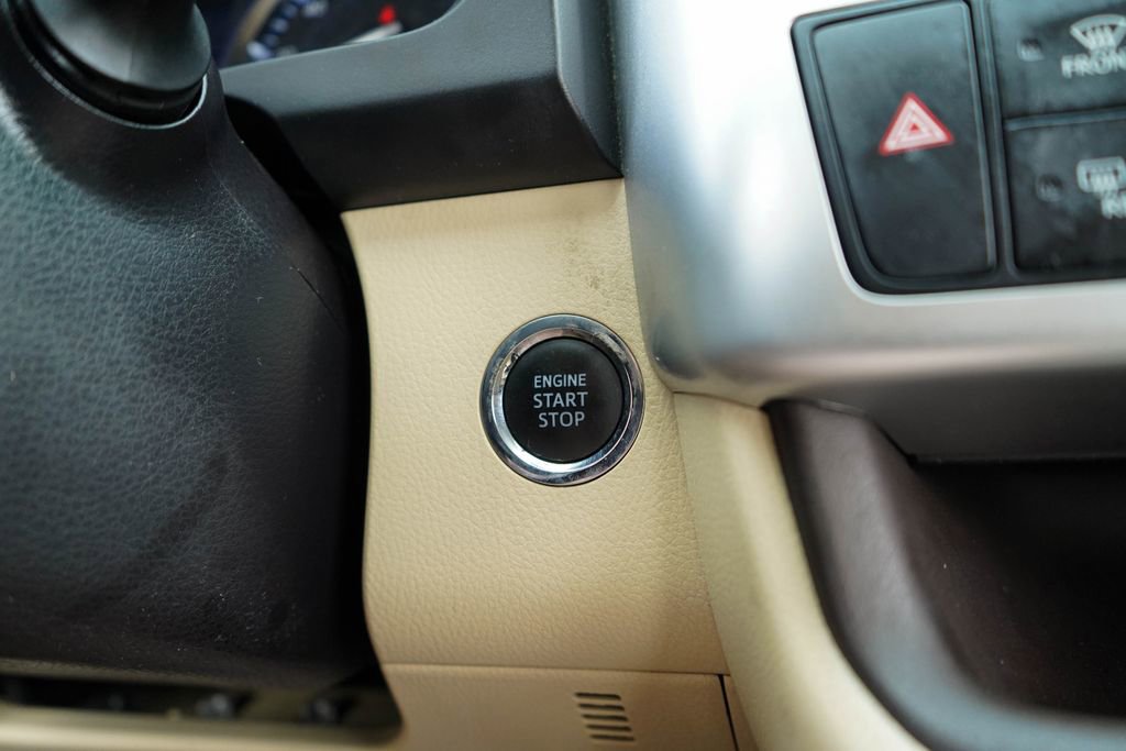 Used 2015 Toyota Highlander XLE image 24