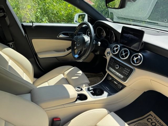 Used 2019 Mercedes-Benz CLA 250 4MATIC image 18