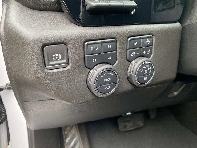 Used 2024 Chevrolet Silverado 2500 High Country w/ High Country Premium Package AWD/4WD image 16