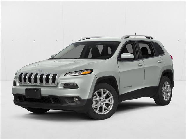 Used 2018 Jeep Cherokee Latitude Plus w/ Comfort/Convenience Group