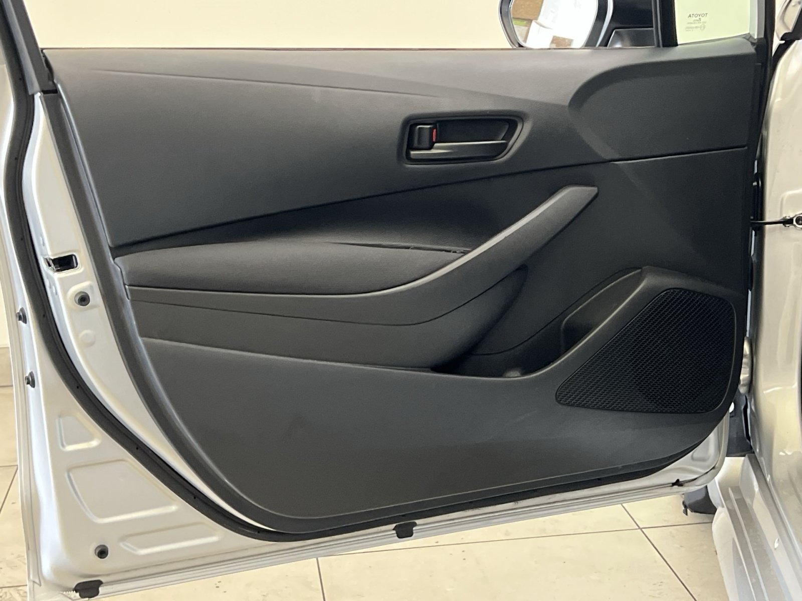 Used 2026 Toyota Corolla LE FWD image 37